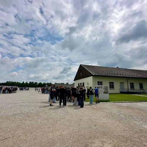dachau25