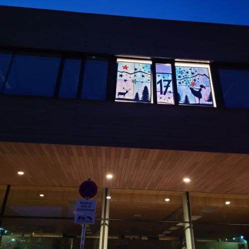 adventkalender im Dorf